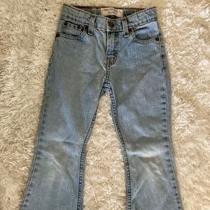 Girls Levi’s blue jeans